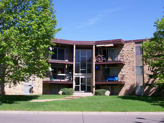 Eldorado Maples Apartments - Coon Rapids, MN