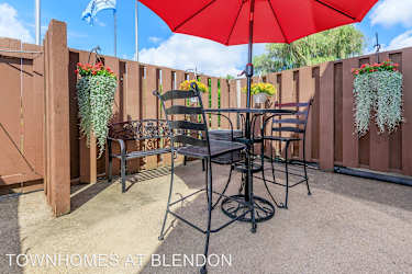 Townhomes At Blendon Apartments - Westerville, OH