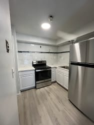158-162 Water St unit 3 - Lawrence, MA