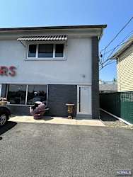 29 Herman St #B - Elmwood Park, NJ