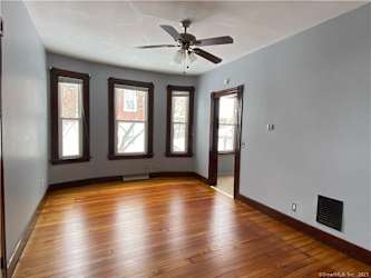 25 Holbrook Pl - Ansonia, CT