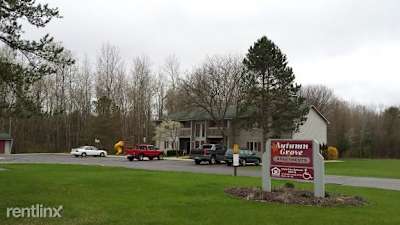 620 W Brooks St - Newaygo, MI
