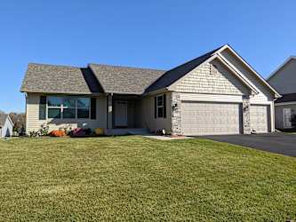 7120 Stearman Dr - Loves Park, IL