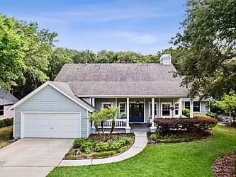 2812 Magnolia Woods CT - Fernandina Beach, FL