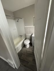 9422 Dickens Ave unit 2 - undefined, undefined