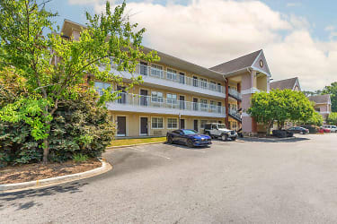 Furnished Studio - Columbia - West - Interstate 126 Apartments - Columbia, SC