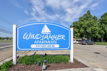 Windjammer Apartments - Sheffield Lake, OH