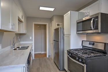 Updated Finishes - Midtown Living - Great Value! Apartments - Omaha, NE