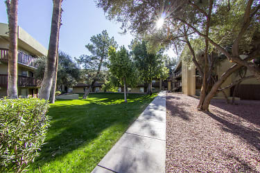 River Oaks Apartments - Tucson, AZ