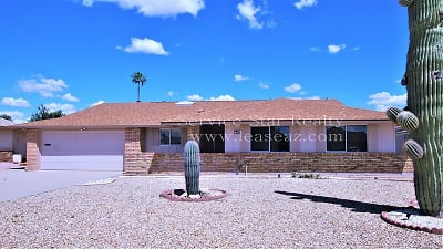 9910 W Oakstone Dr - Sun City, AZ