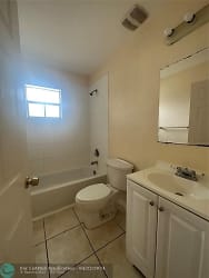 1012 NW 3rd Ave #1 - Fort Lauderdale, FL
