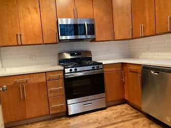 1708 W Touhy Ave unit 1 - Chicago, IL