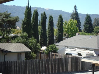 1180 Driftwood Terrace unit G - Gilroy, CA
