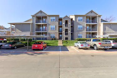 Arbors Of Denton- Student Housing Only Apartments - Denton, TX