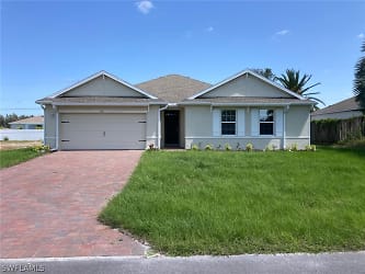 631 NW 1st Terrace - Cape Coral, FL