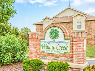 Willow Creek Apartment Homes - Springfield, MO
