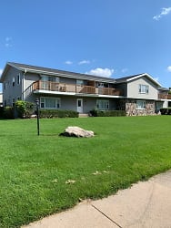 1024 Hunt Ave - Neenah, WI