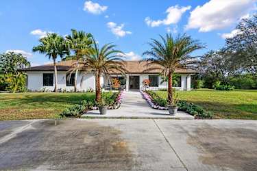 16748 Fox Trail Ln - Loxahatchee, FL