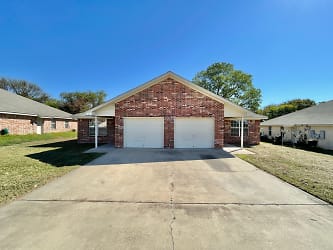2205 Indian Trail unit A - Harker Heights, TX