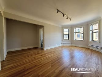 2317 N Rockwell St unit A2 - Chicago, IL