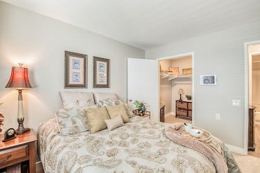 Casa Escondida 55+ Apartments - Escondido, CA