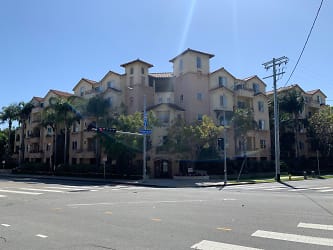 Palacio San Miguel Apartments - Los Angeles, CA
