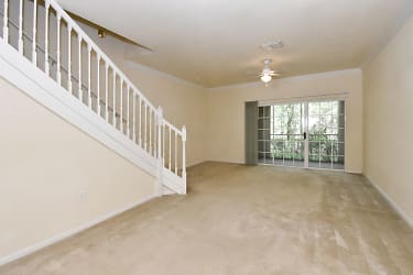 4814 NW 44th Ave unit 107 - Gainesville, FL