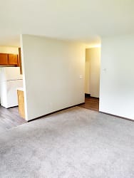 504 9th St unit 4 - undefined, undefined