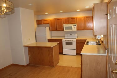 1990 Greatview Dr unit 1 - Kalispell, MT