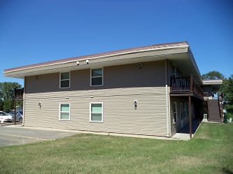 Terrace Heights Apartments - Minot, ND