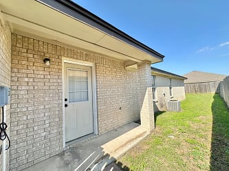 2608 Seabiscuit Dr - Killeen, TX