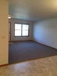 1221 Balsam Ave unit 7 - Tomah, WI