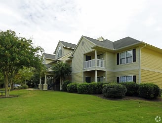 Camellia Trace Apartments - Jackson, TN
