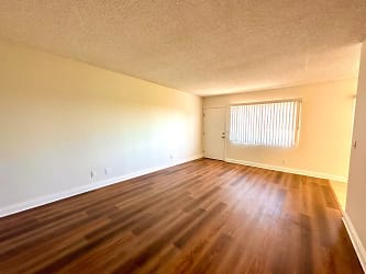 512 Bay View Ave unit 08 - Los Angeles, CA