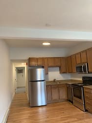 Newly Remodled 1 Bedrooms - 1.5 Blocks From IU's Memorial Union Apartments - Bloomington, IN