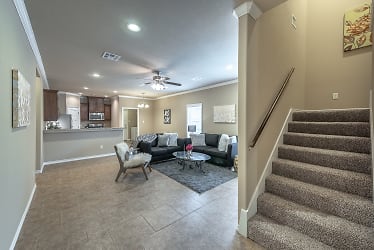 3537 Haverford Rd unit 4 - College Station, TX
