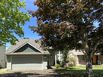 23251 SW Orchard Heights Pl - Sherwood, OR