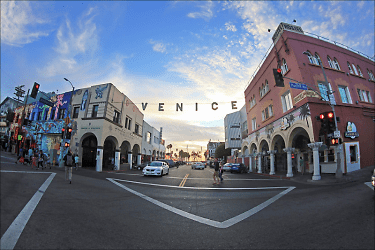 12 S Venice Blvd unit 12 - Los Angeles, CA
