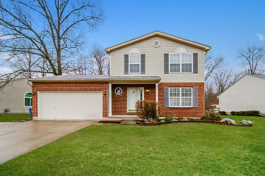 3358 Whispering Trees Dr - Amelia, OH