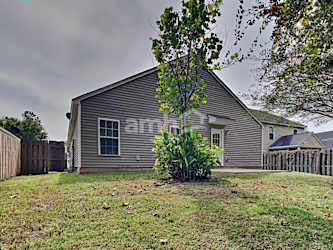 123 Malibu Road - Summerville, SC