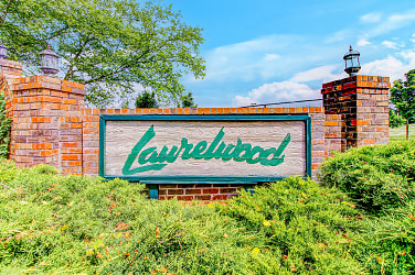 Laurelwood Apartments - Huntsville, AL