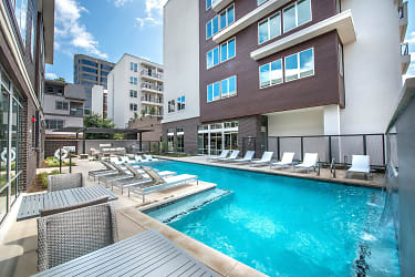 Uptown Cole Park Apartments - Dallas, TX