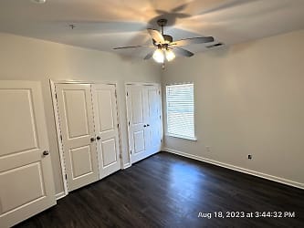 Overton Square Flat Now Available For Lease! Apartments - undefined, undefined