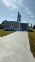 213 Green Haven Rd W #213 - Dundee, FL