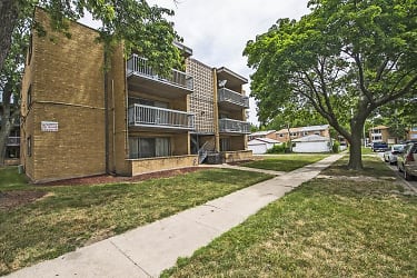 13905 S Clark Street Apartments - Chicago, IL