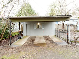 655 McNary Ave NW - Salem, OR