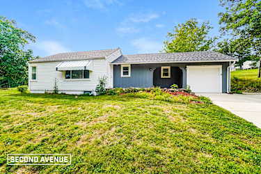 235 Center St - Beaver Falls, PA