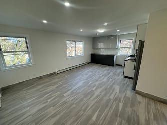 24-40 86th St unit 2 - Queens, NY