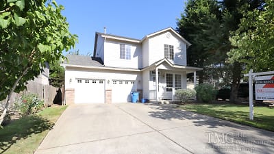 11705 NW 34th Ave - Vancouver, WA