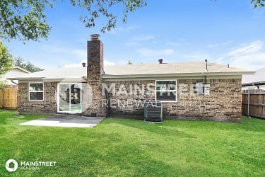 6572 Old Mill Cir - undefined, undefined